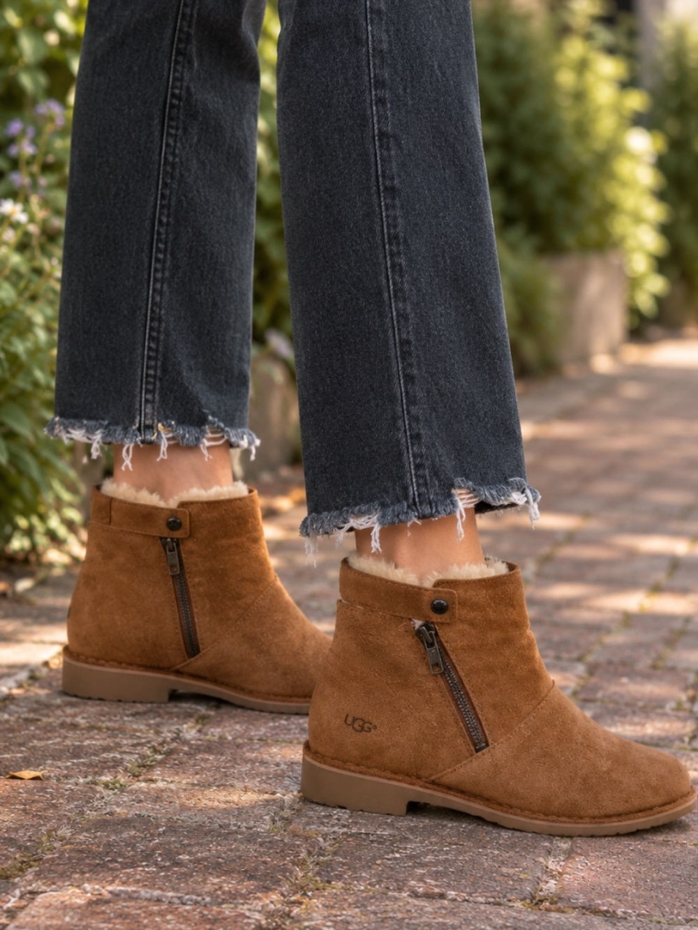 UGG Kayel Ankle Boots Chestnut Suede w/ Sheepskin Wool Lining | 6.5